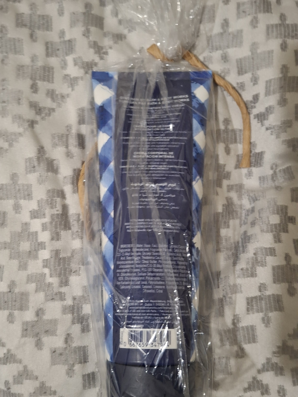Bath & Body Works Gingham Hydrating Body Cream - Picture 3 of 3
